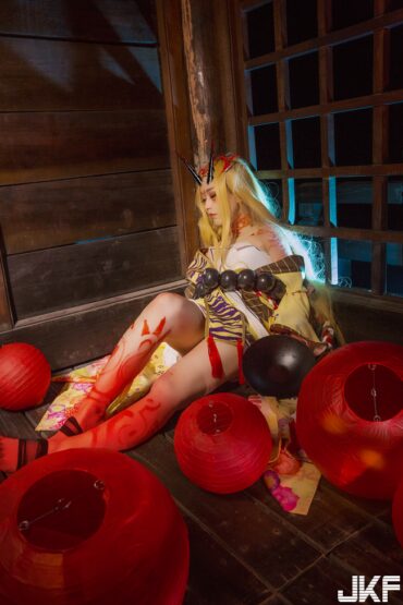 Look, 籠 moon night was overshadowed by 銳 of a demon and a knife 3 Look, 籠 moon night was overshadowed by 銳 of a demon and a knife