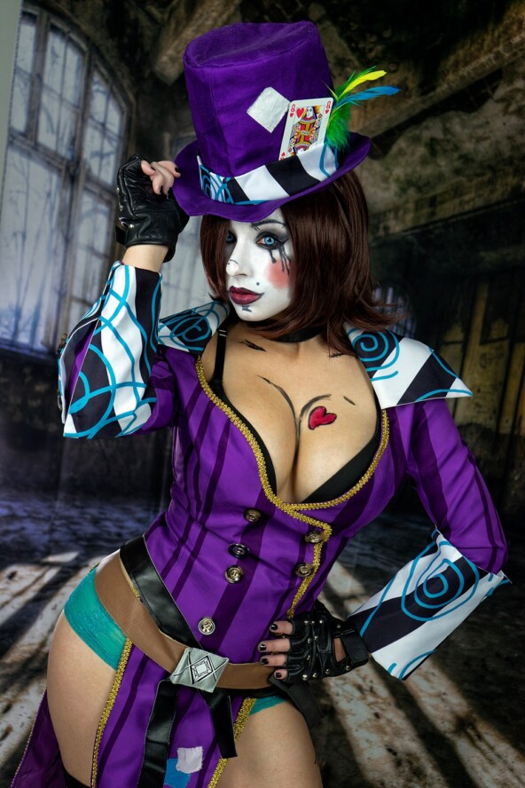Giada Robin – Mad Moxxi。 1 6 Giada Robin – Mad Moxxi。 1