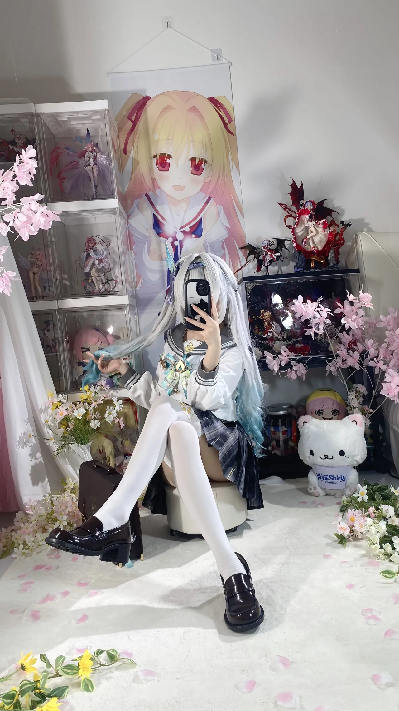 Shirly - Flowing Firefly Spring Gift (Honkai: Star Rail) Shirly - Flowing Firefly Spring Gift (Honkai: Star Rail)