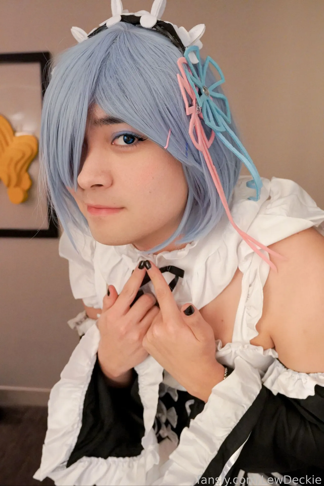 LewDeckie - Rem LewDeckie - Rem