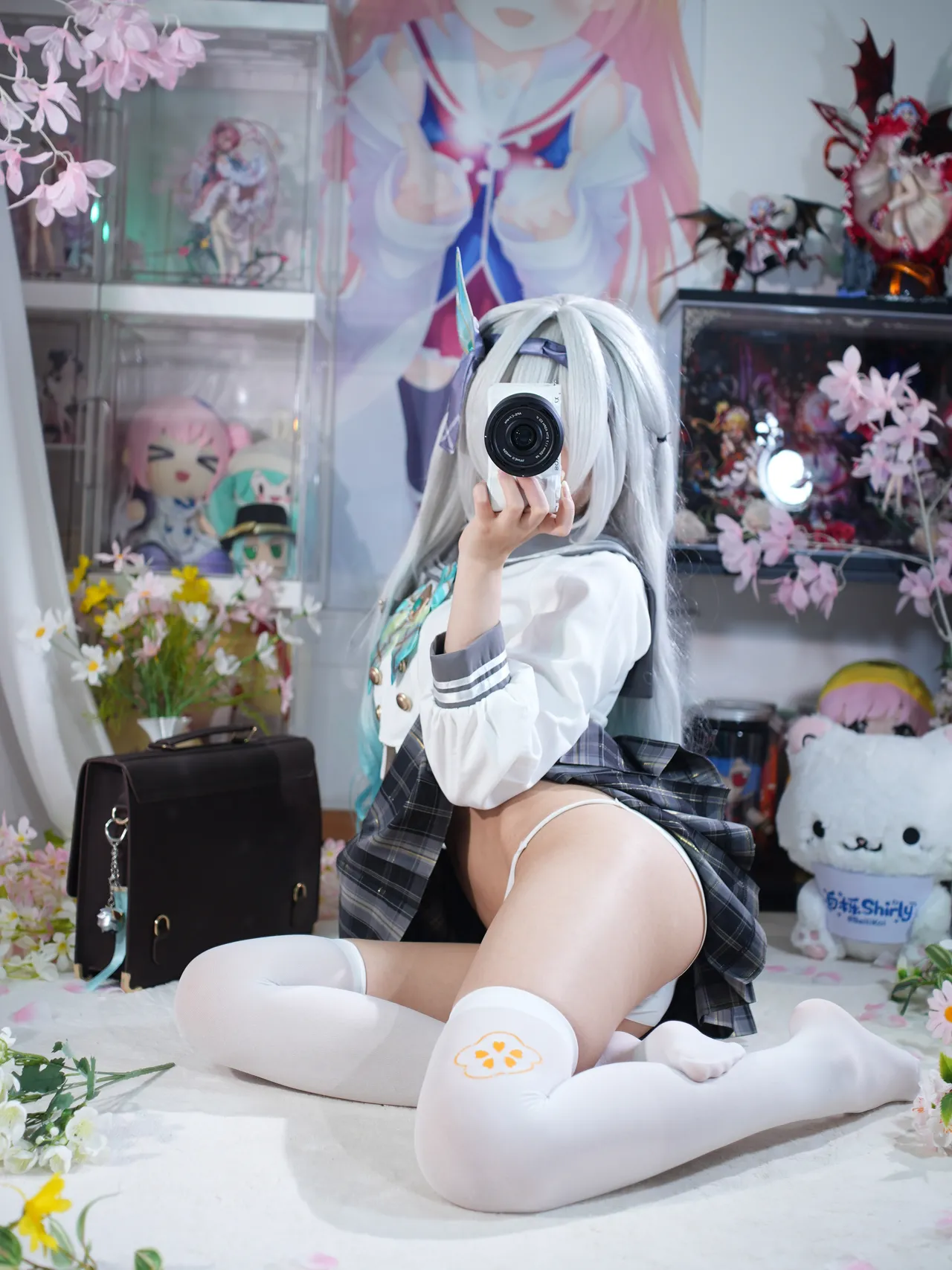 Shirly - Flowing Firefly Spring Gift (Honkai: Star Rail) Shirly - Flowing Firefly Spring Gift (Honkai: Star Rail)