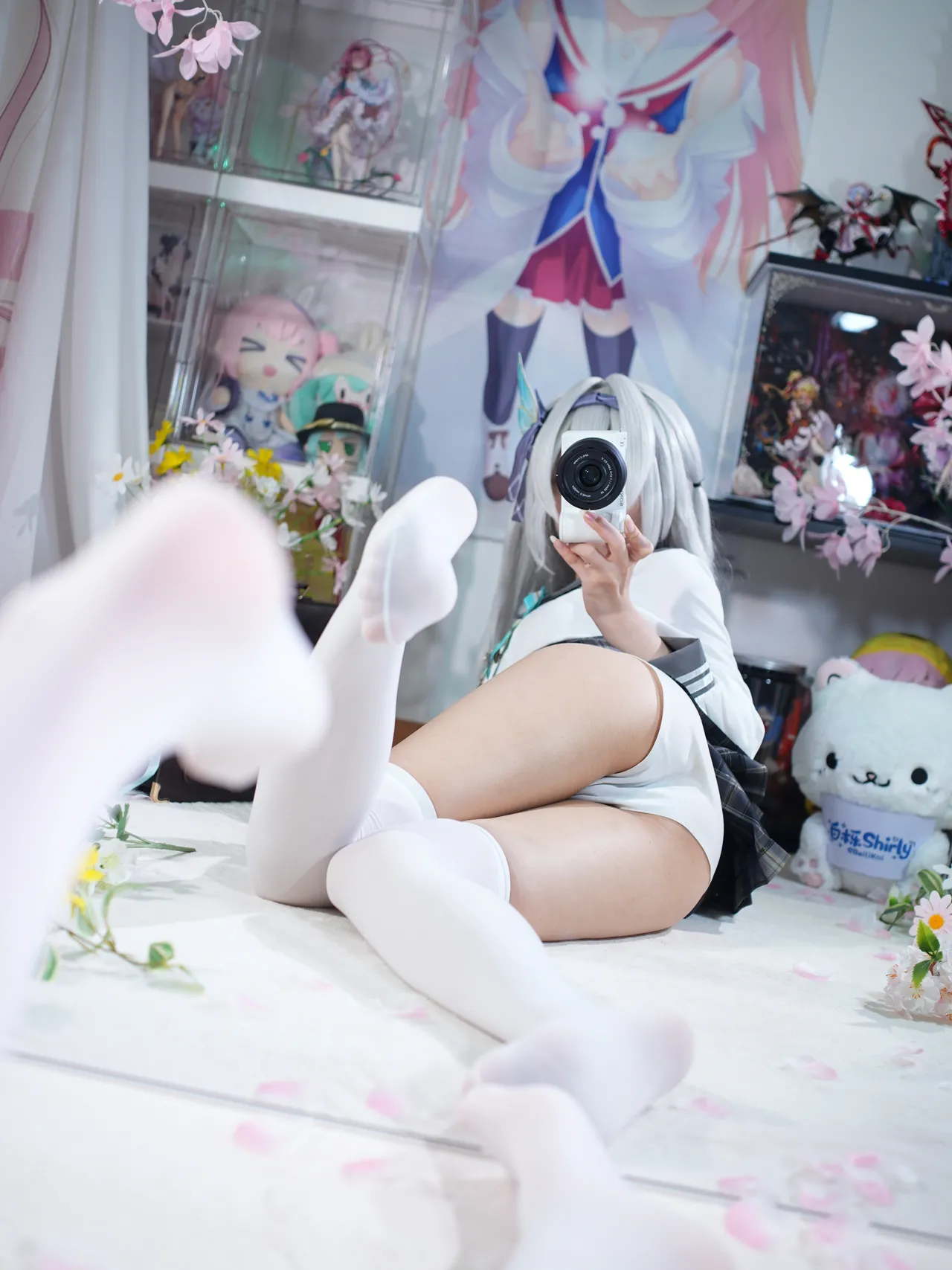 Shirly - Flowing Firefly Spring Gift (Honkai: Star Rail) Shirly - Flowing Firefly Spring Gift (Honkai: Star Rail)