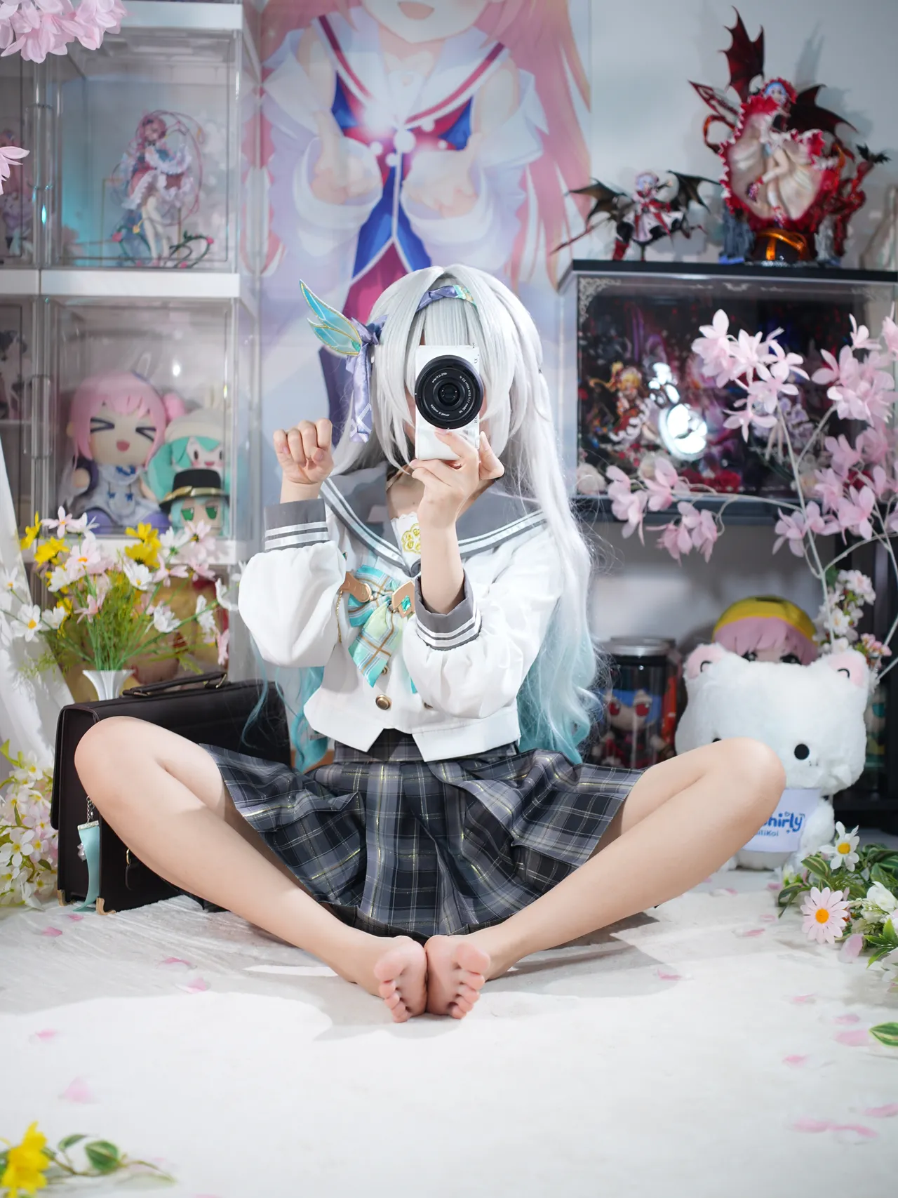 Shirly - Flowing Firefly Spring Gift (Honkai: Star Rail) Shirly - Flowing Firefly Spring Gift (Honkai: Star Rail)