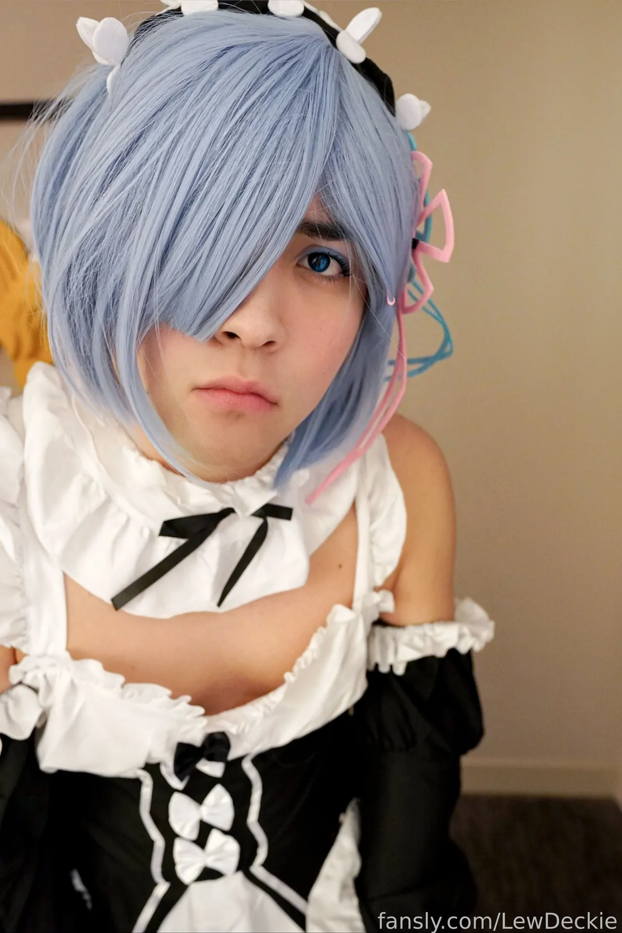 LewDeckie - Rem LewDeckie - Rem