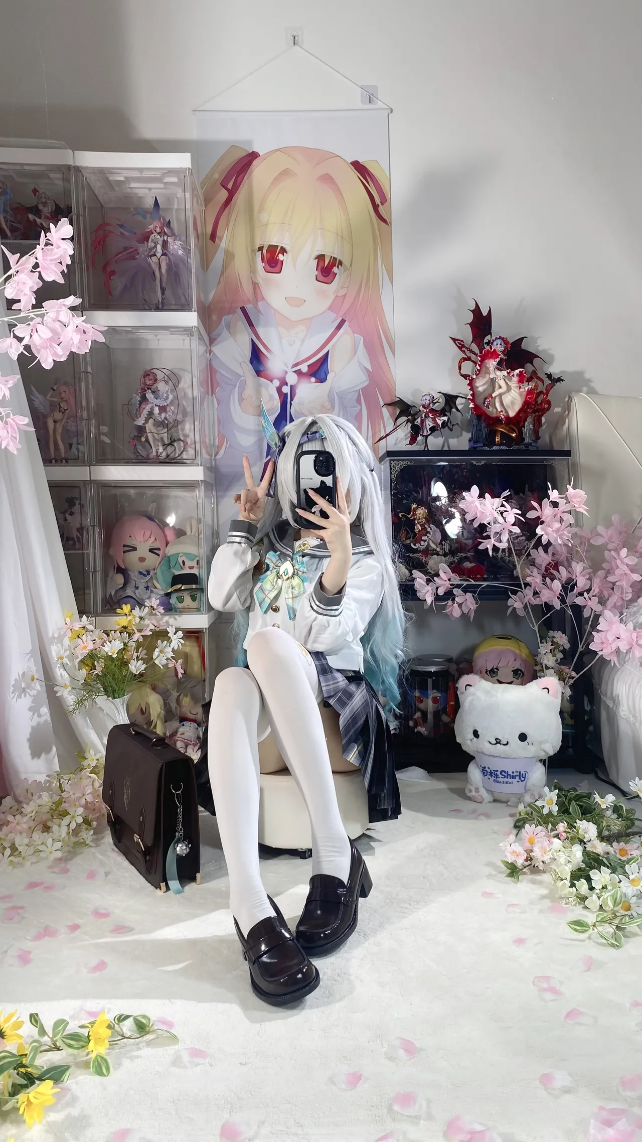 Shirly - Flowing Firefly Spring Gift (Honkai: Star Rail) Shirly - Flowing Firefly Spring Gift (Honkai: Star Rail)