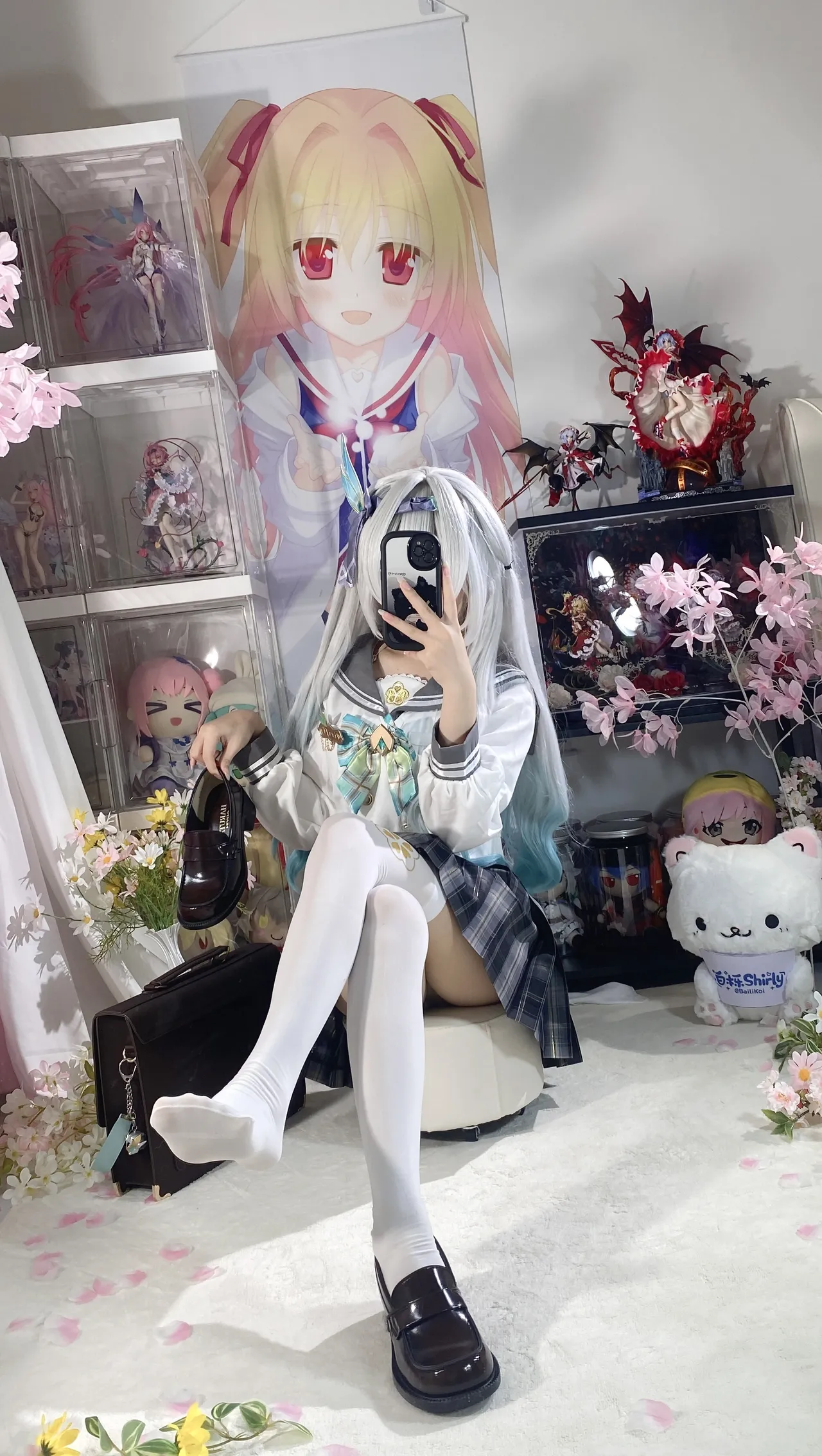 Shirly - Flowing Firefly Spring Gift (Honkai: Star Rail) Shirly - Flowing Firefly Spring Gift (Honkai: Star Rail)