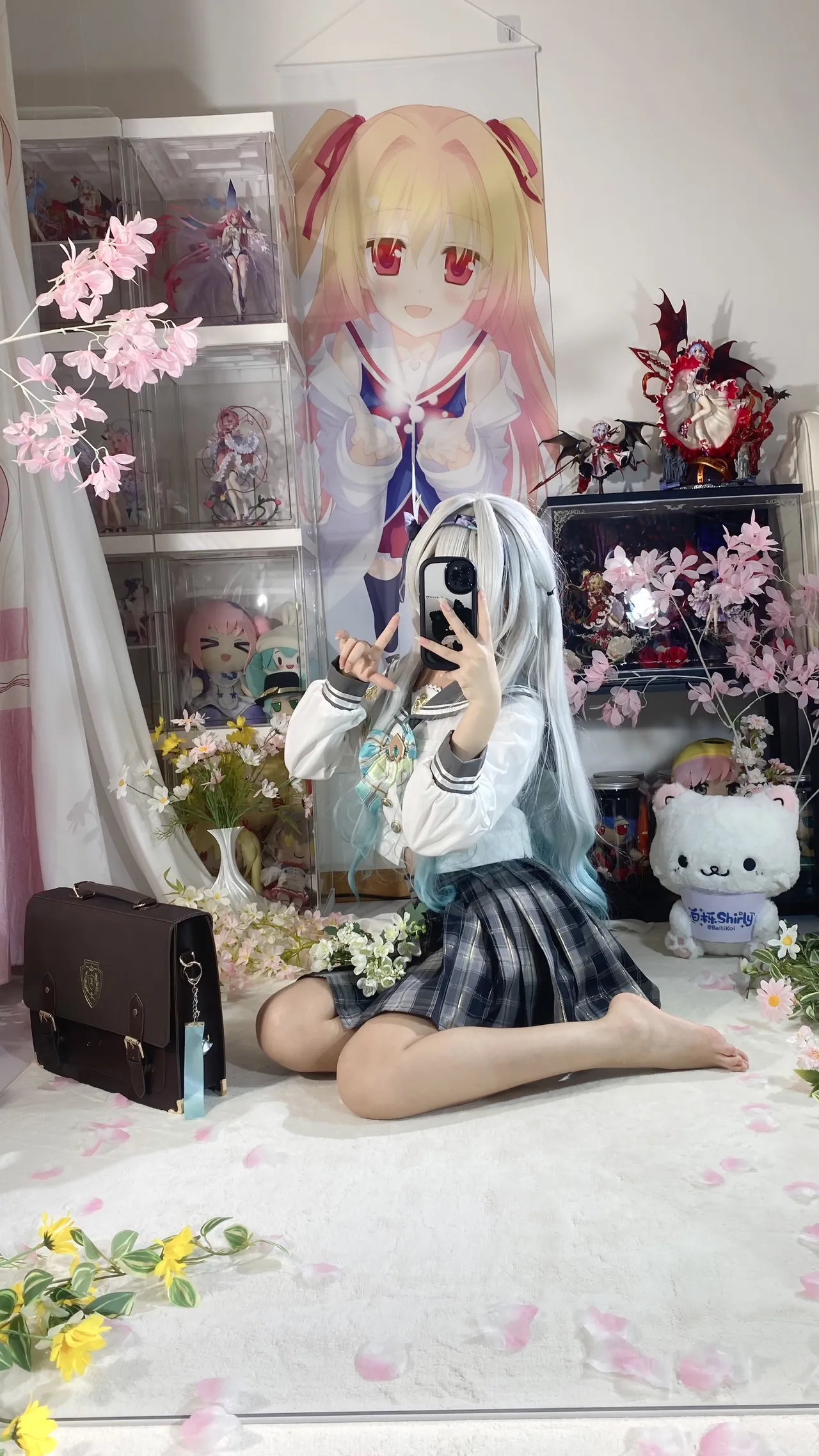 Shirly - Flowing Firefly Spring Gift (Honkai: Star Rail) Shirly - Flowing Firefly Spring Gift (Honkai: Star Rail)