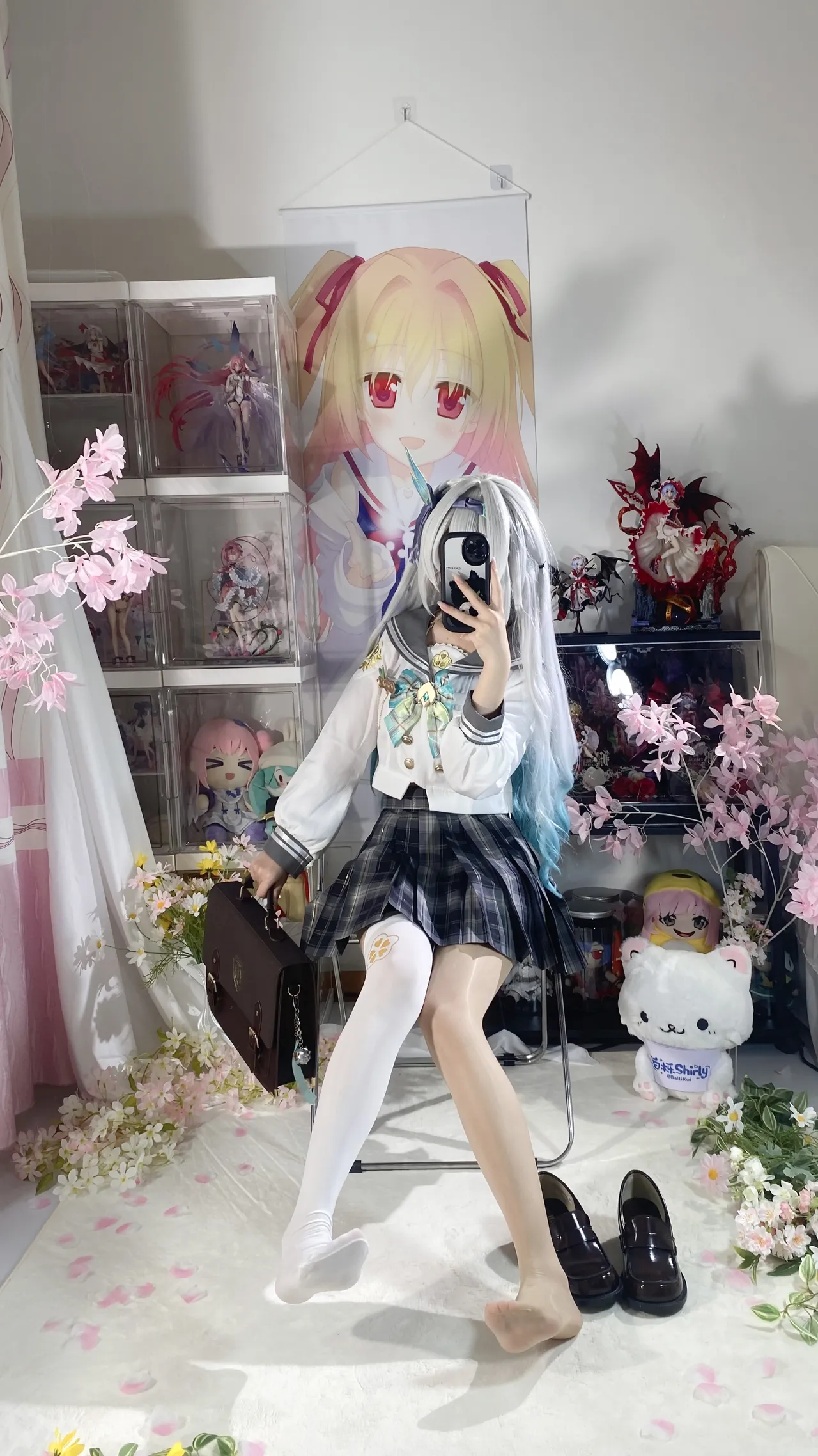 Shirly - Flowing Firefly Spring Gift (Honkai: Star Rail) Shirly - Flowing Firefly Spring Gift (Honkai: Star Rail)