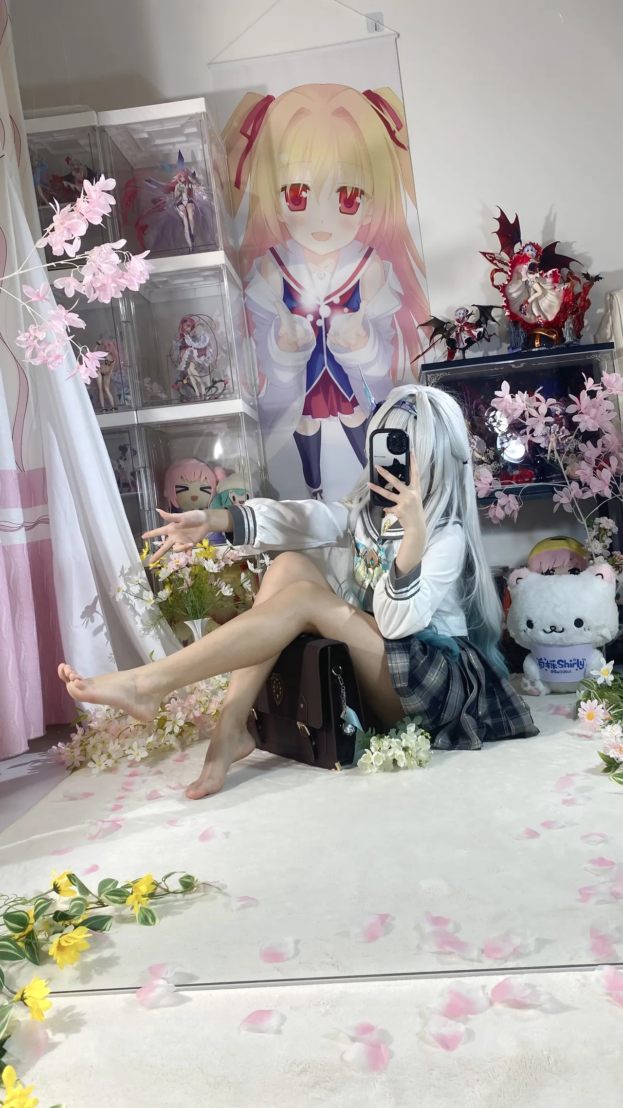 Shirly - Flowing Firefly Spring Gift (Honkai: Star Rail) Shirly - Flowing Firefly Spring Gift (Honkai: Star Rail)