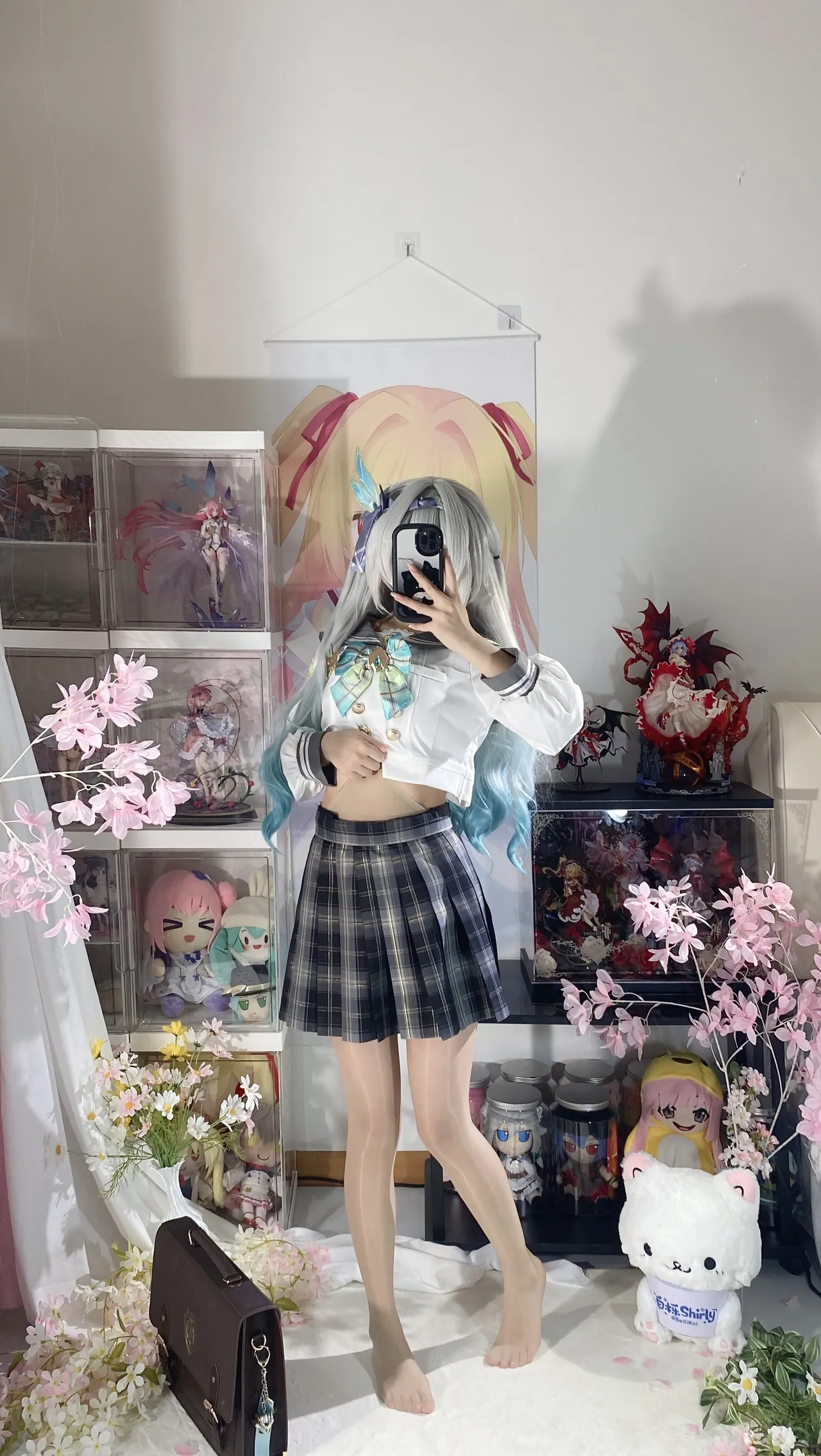 Shirly - Flowing Firefly Spring Gift (Honkai: Star Rail) Shirly - Flowing Firefly Spring Gift (Honkai: Star Rail)