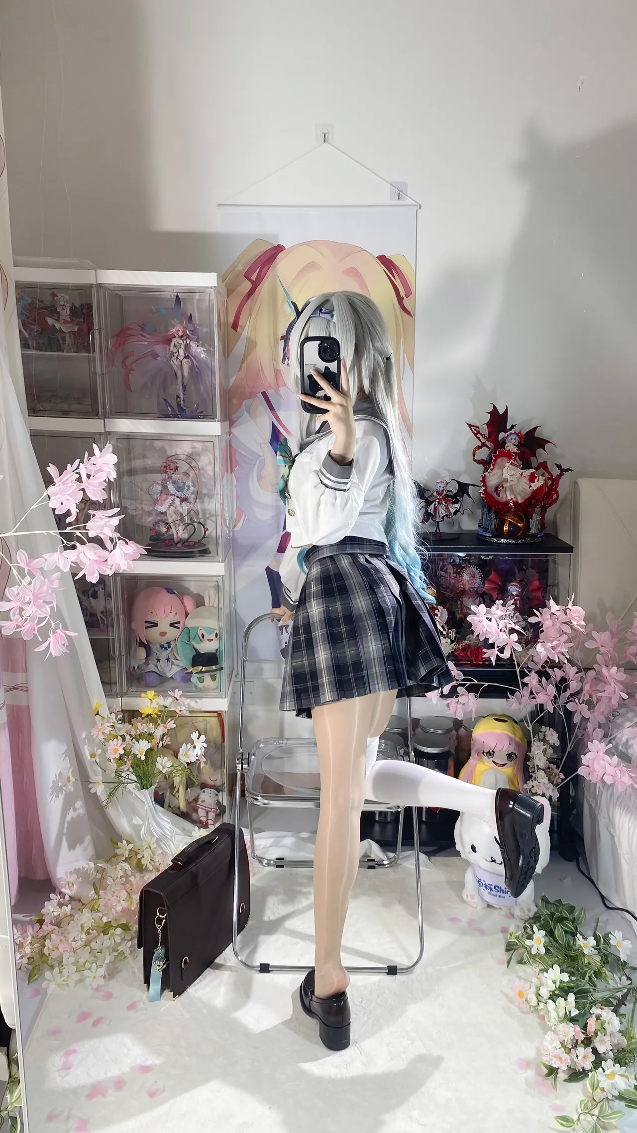 Shirly - Flowing Firefly Spring Gift (Honkai: Star Rail) Shirly - Flowing Firefly Spring Gift (Honkai: Star Rail)