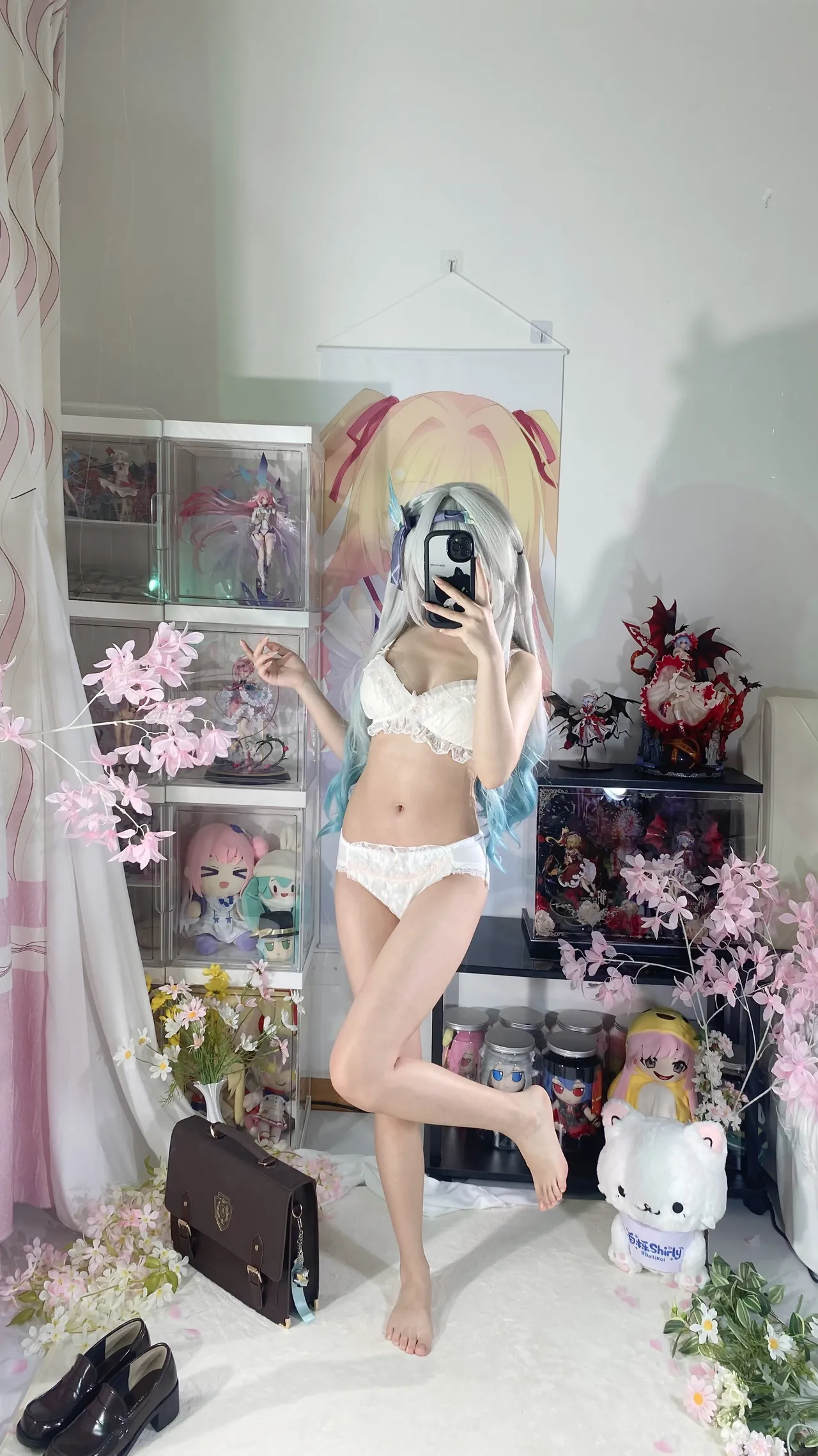 Shirly - Flowing Firefly Spring Gift (Honkai: Star Rail) Shirly - Flowing Firefly Spring Gift (Honkai: Star Rail)