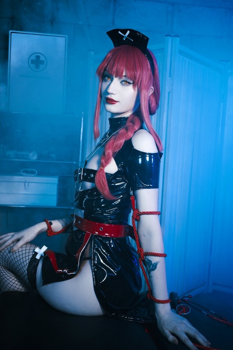 Moondays - Makima Moondays - Makima