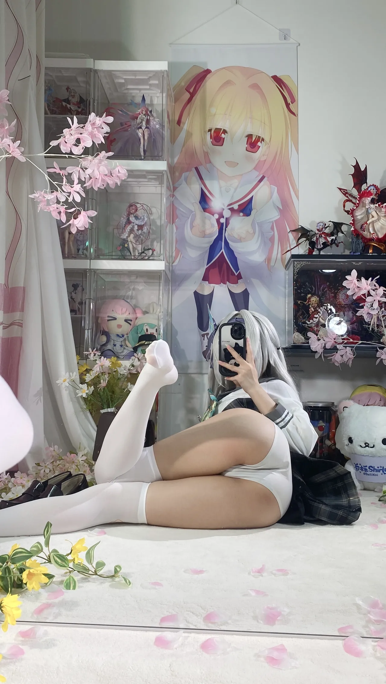 Shirly - Flowing Firefly Spring Gift (Honkai: Star Rail) Shirly - Flowing Firefly Spring Gift (Honkai: Star Rail)