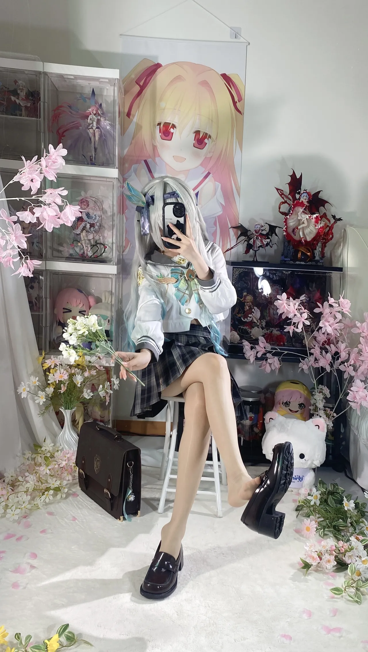 Shirly - Flowing Firefly Spring Gift (Honkai: Star Rail) Shirly - Flowing Firefly Spring Gift (Honkai: Star Rail)