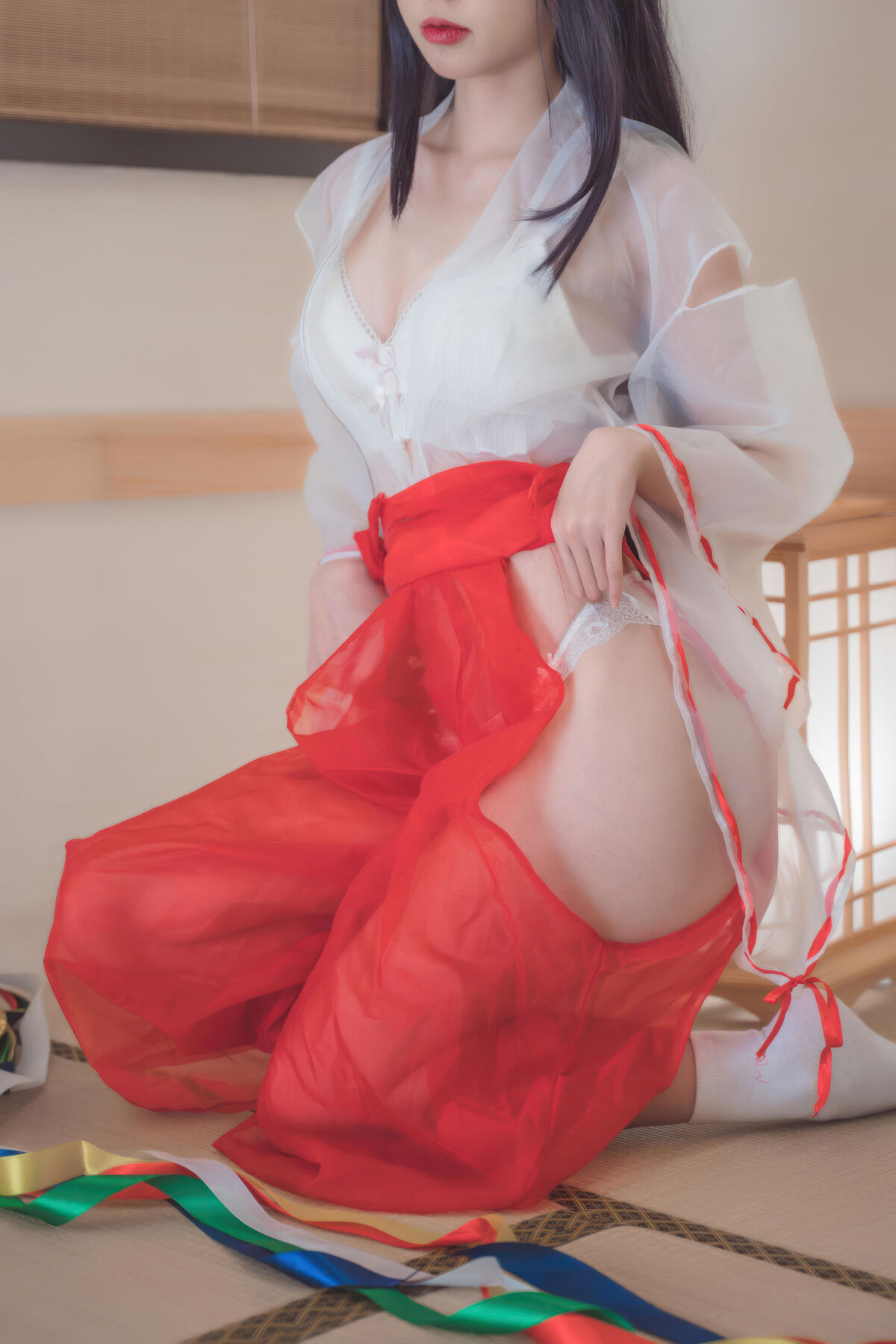 Coser@ Saionji Nanga - Transparent Miko (31P) Coser@ Saionji Nanga - Transparent Miko (31P)
