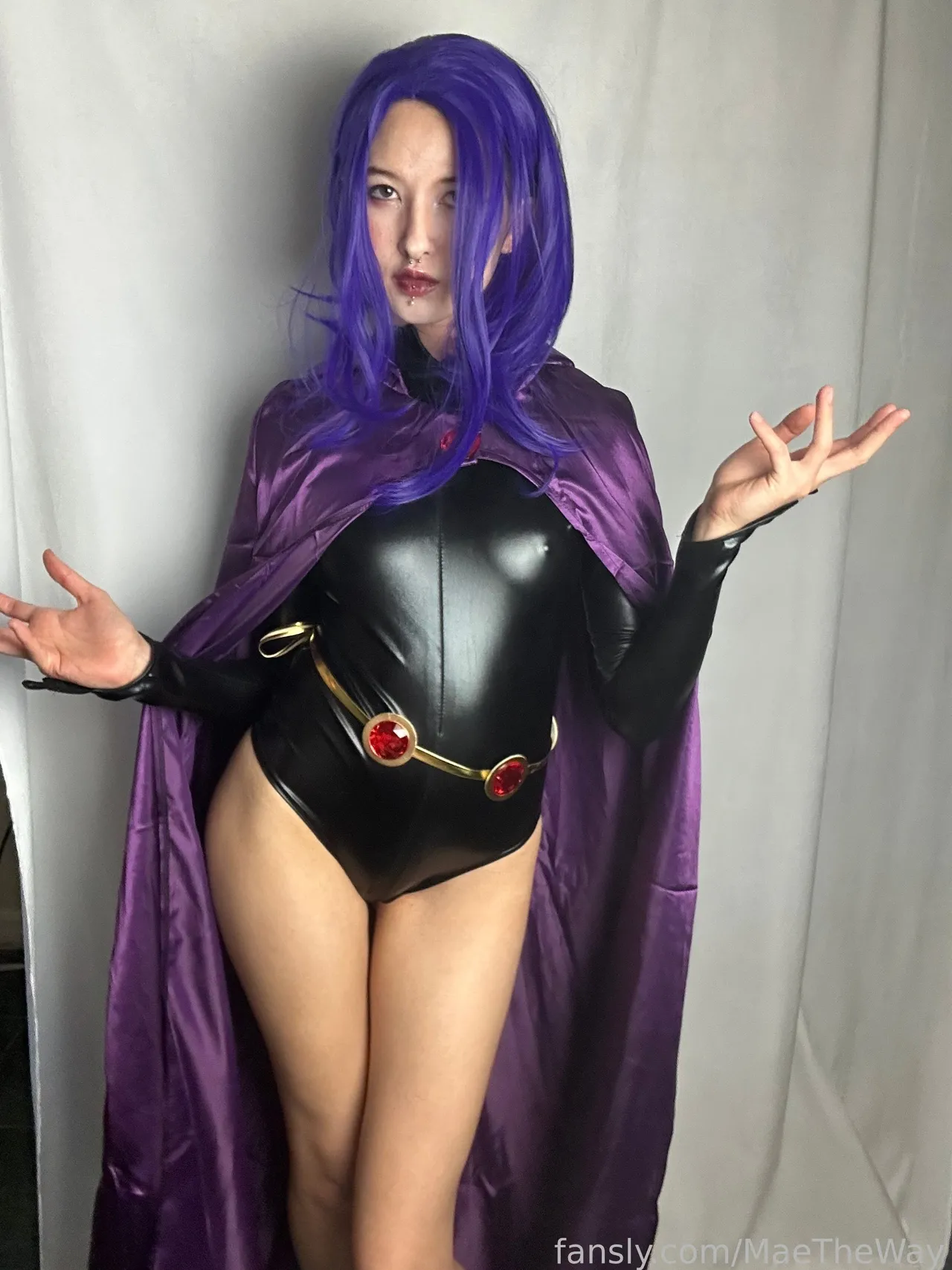 Mae The Way - Raven Mae The Way - Raven