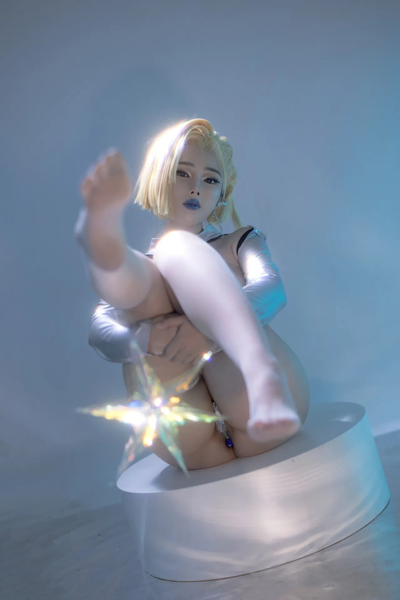 Coser@ Titi alloy: White Queen Coser@ Titi alloy: White Queen