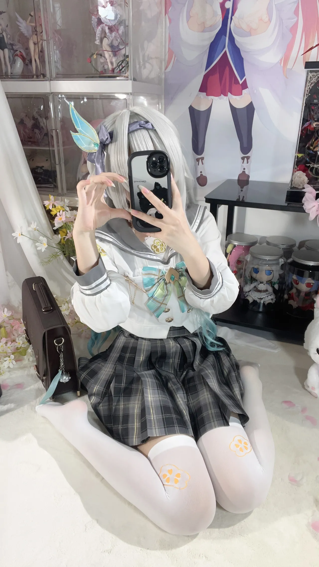 Shirly - Flowing Firefly Spring Gift (Honkai: Star Rail) Shirly - Flowing Firefly Spring Gift (Honkai: Star Rail)