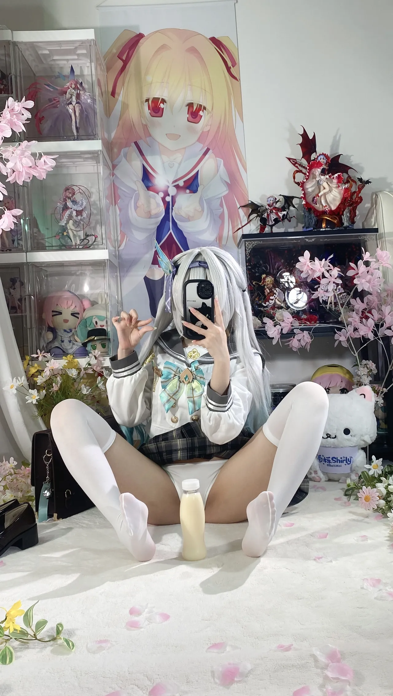 Shirly - Flowing Firefly Spring Gift (Honkai: Star Rail) Shirly - Flowing Firefly Spring Gift (Honkai: Star Rail)