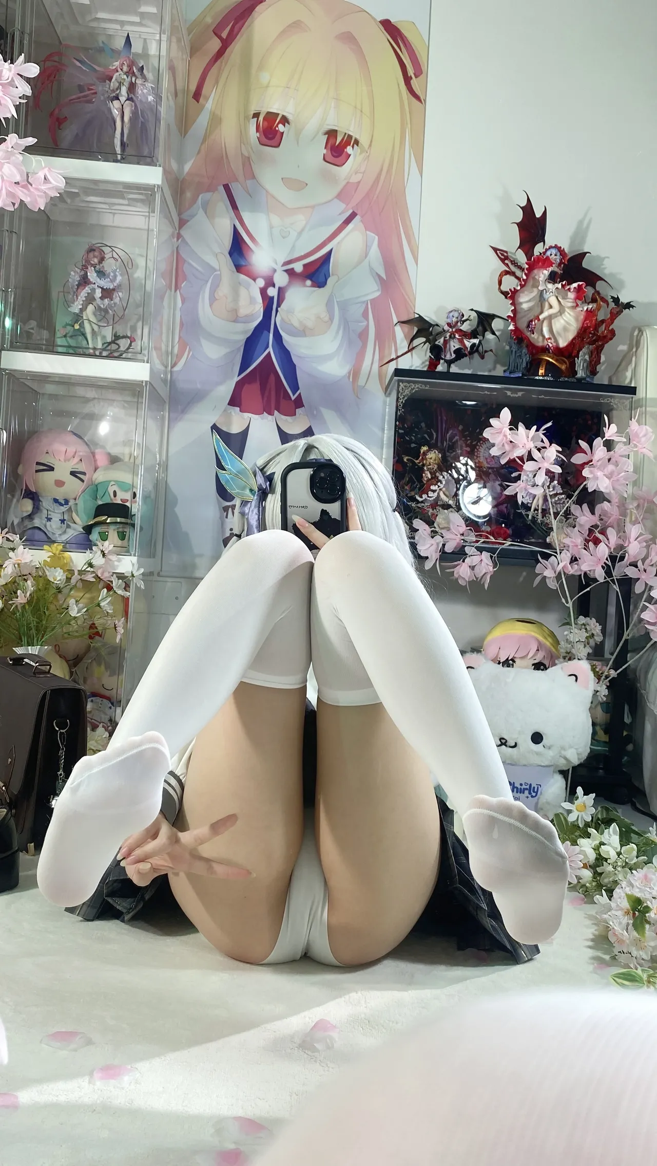 Shirly - Flowing Firefly Spring Gift (Honkai: Star Rail) Shirly - Flowing Firefly Spring Gift (Honkai: Star Rail)