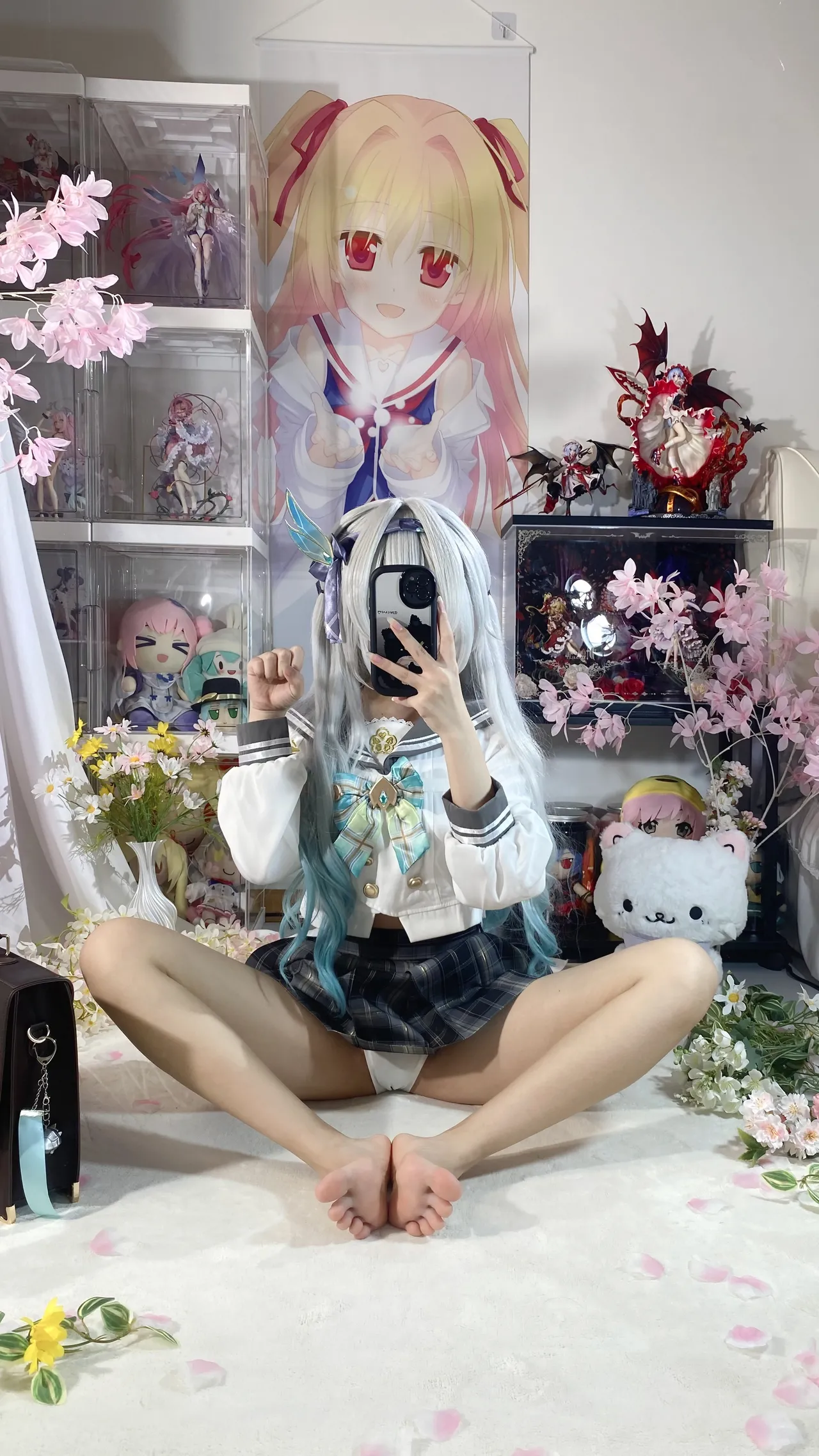 Shirly - Flowing Firefly Spring Gift (Honkai: Star Rail) Shirly - Flowing Firefly Spring Gift (Honkai: Star Rail)