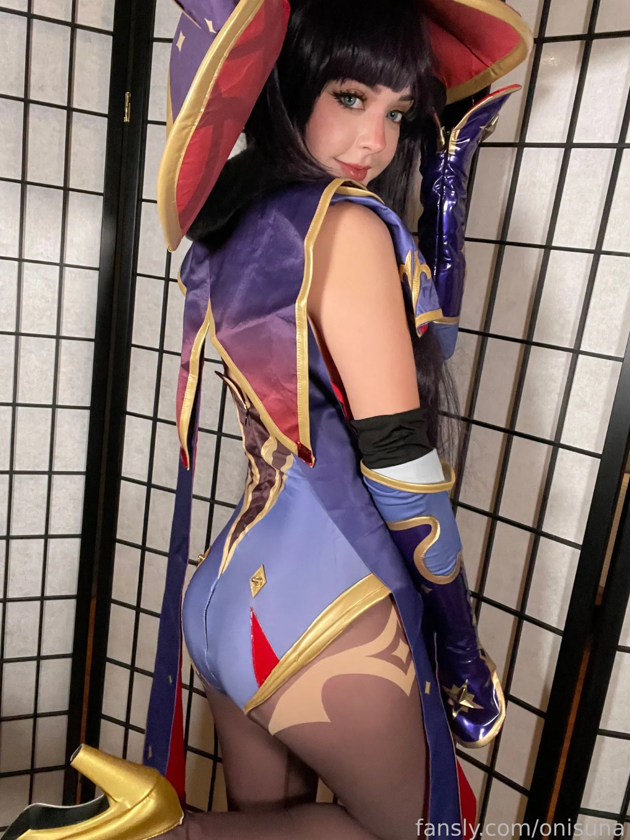 Onisuna - Mona Onisuna - Mona