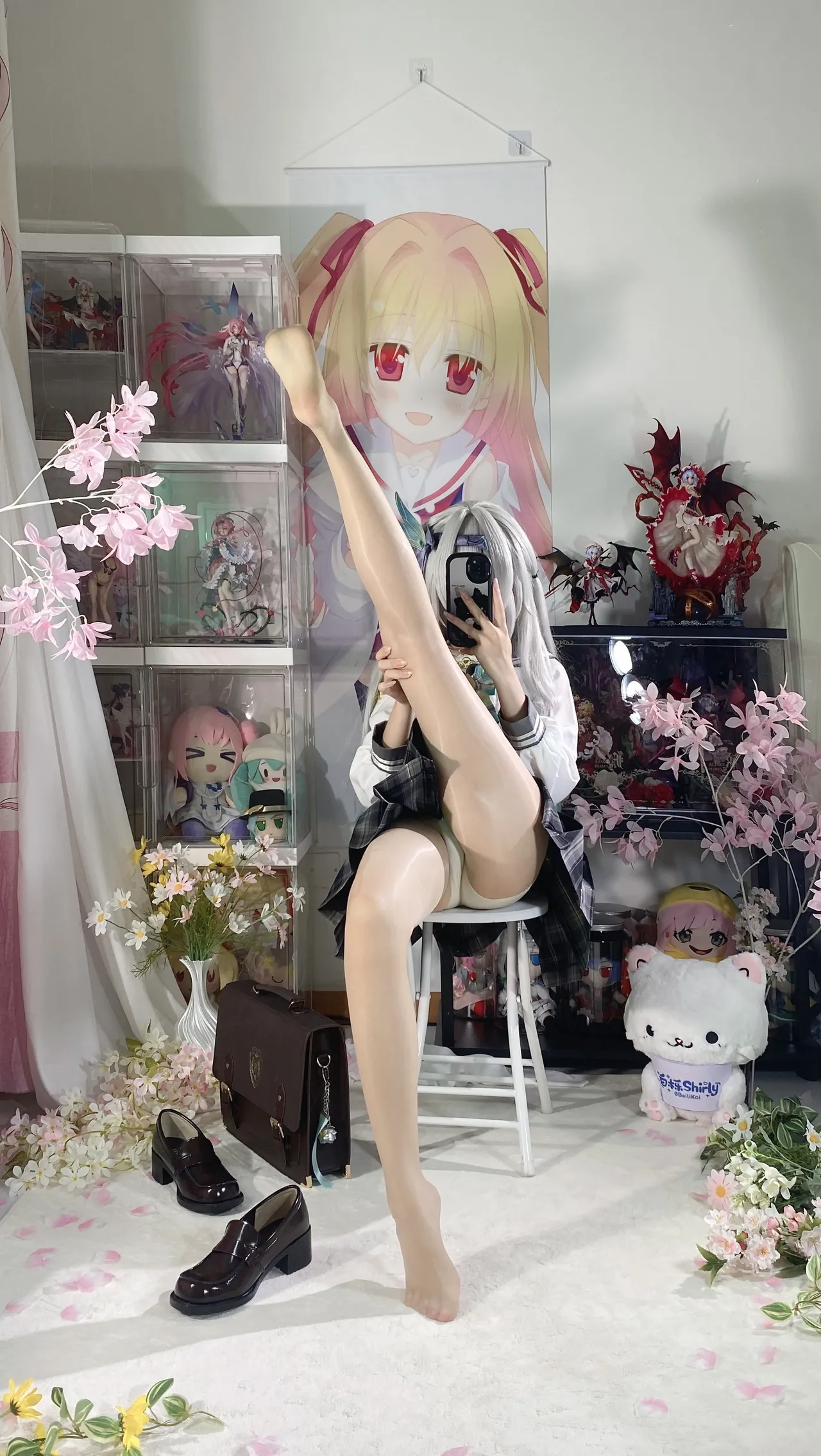 Shirly - Flowing Firefly Spring Gift (Honkai: Star Rail) Shirly - Flowing Firefly Spring Gift (Honkai: Star Rail)