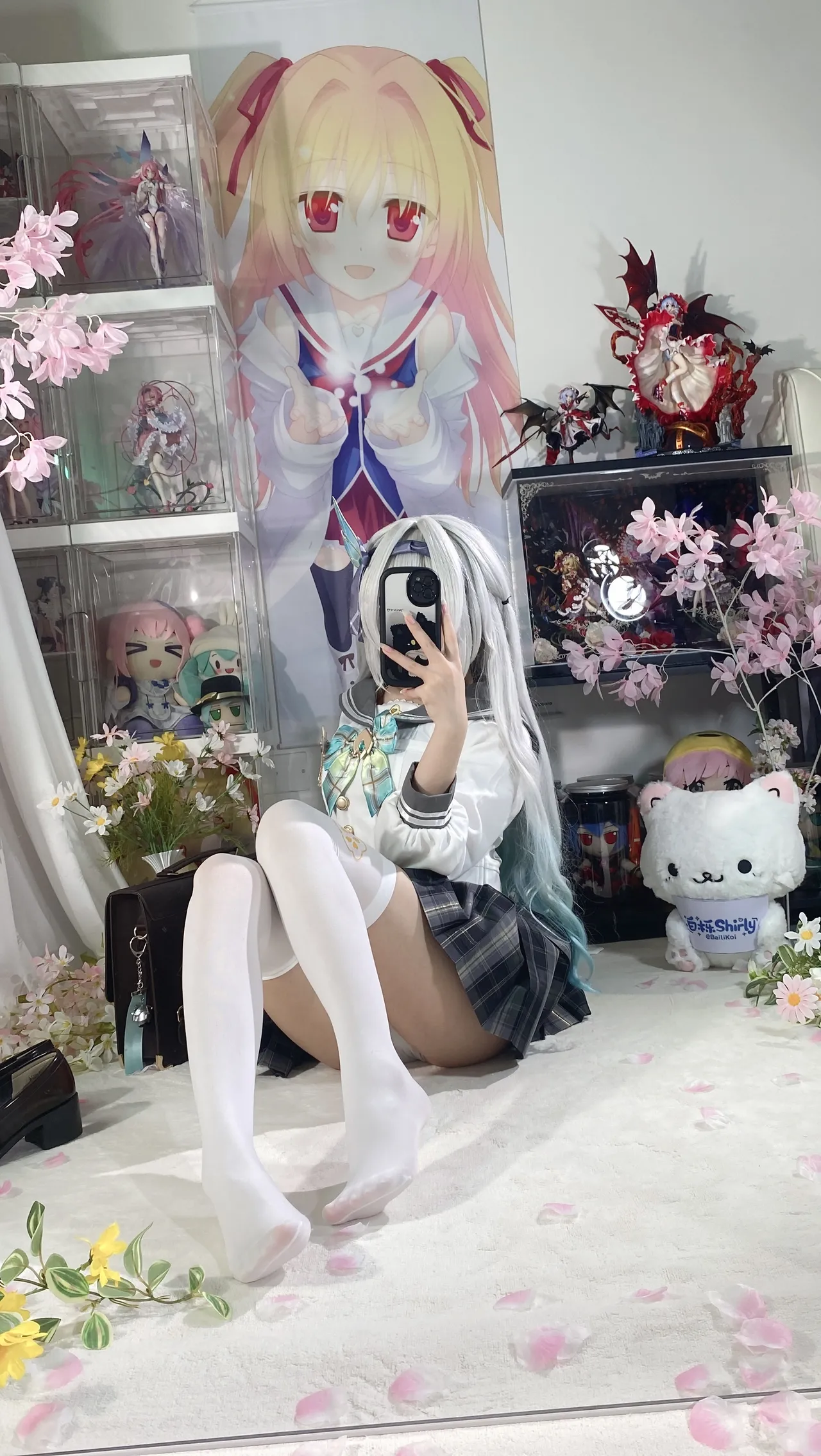 Shirly - Flowing Firefly Spring Gift (Honkai: Star Rail) Shirly - Flowing Firefly Spring Gift (Honkai: Star Rail)