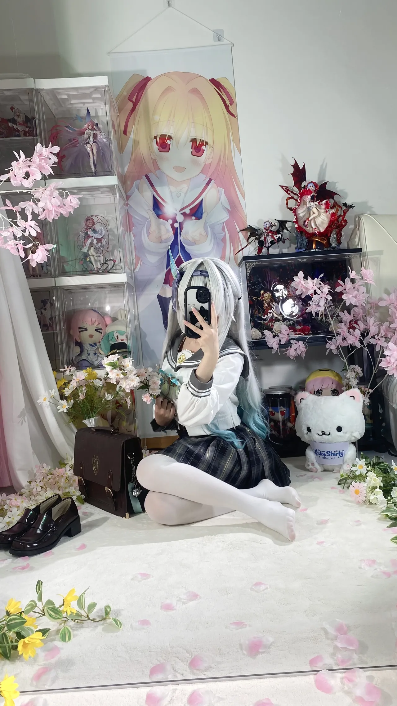 Shirly - Flowing Firefly Spring Gift (Honkai: Star Rail) Shirly - Flowing Firefly Spring Gift (Honkai: Star Rail)