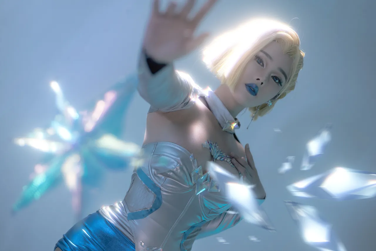 Coser@ Titi alloy: White Queen Coser@ Titi alloy: White Queen