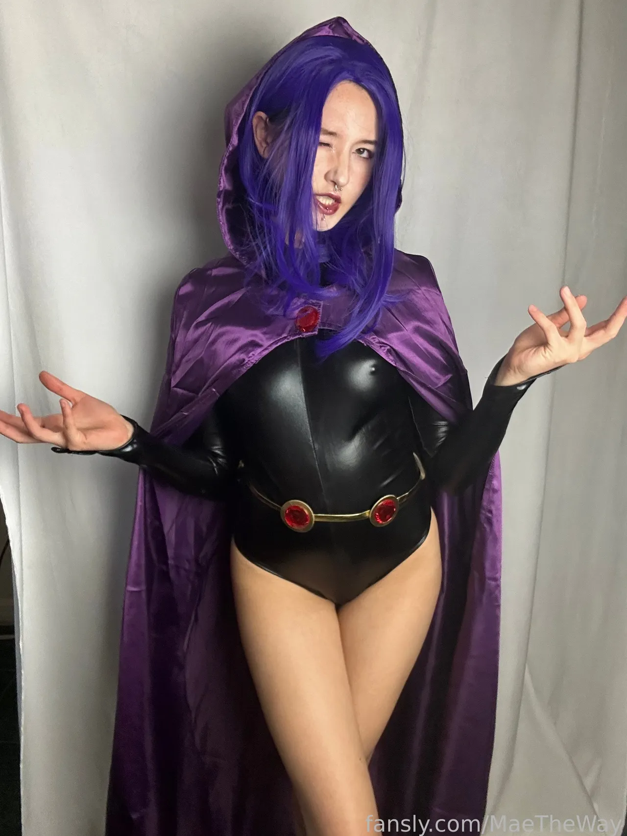 Mae The Way - Raven Mae The Way - Raven