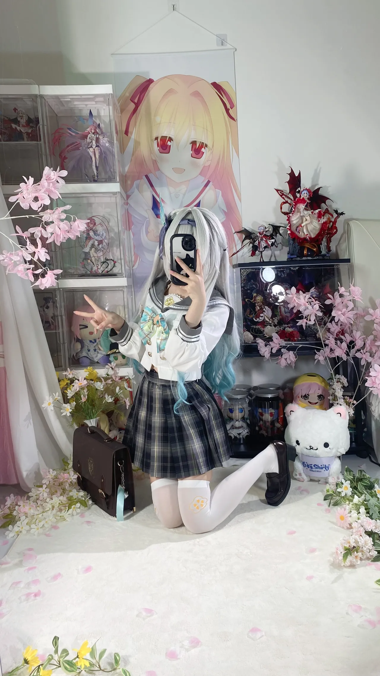 Shirly - Flowing Firefly Spring Gift (Honkai: Star Rail) Shirly - Flowing Firefly Spring Gift (Honkai: Star Rail)