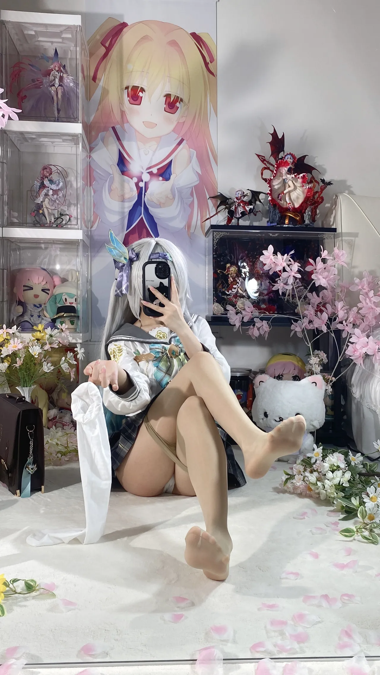 Shirly - Flowing Firefly Spring Gift (Honkai: Star Rail) Shirly - Flowing Firefly Spring Gift (Honkai: Star Rail)