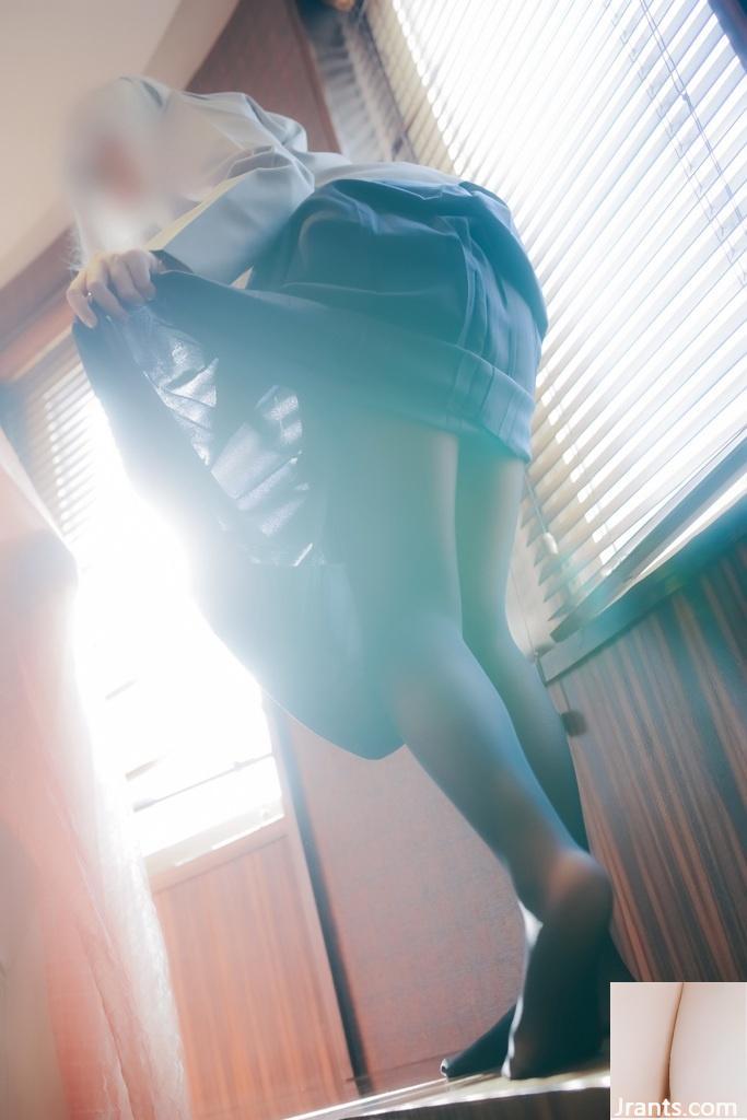 Anna · Nishikinomiya cos (79P) Anna · Nishikinomiya cos (79P)