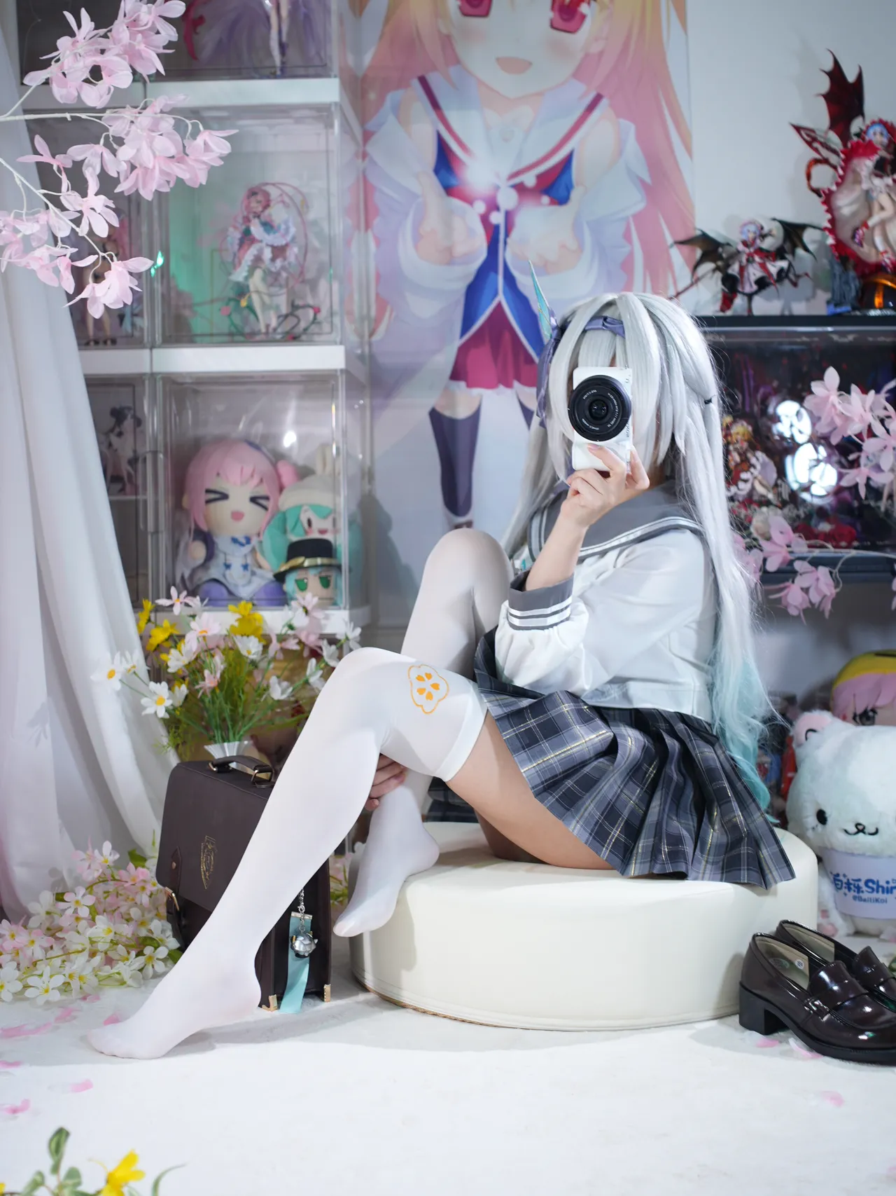 Shirly - Flowing Firefly Spring Gift (Honkai: Star Rail) Shirly - Flowing Firefly Spring Gift (Honkai: Star Rail)