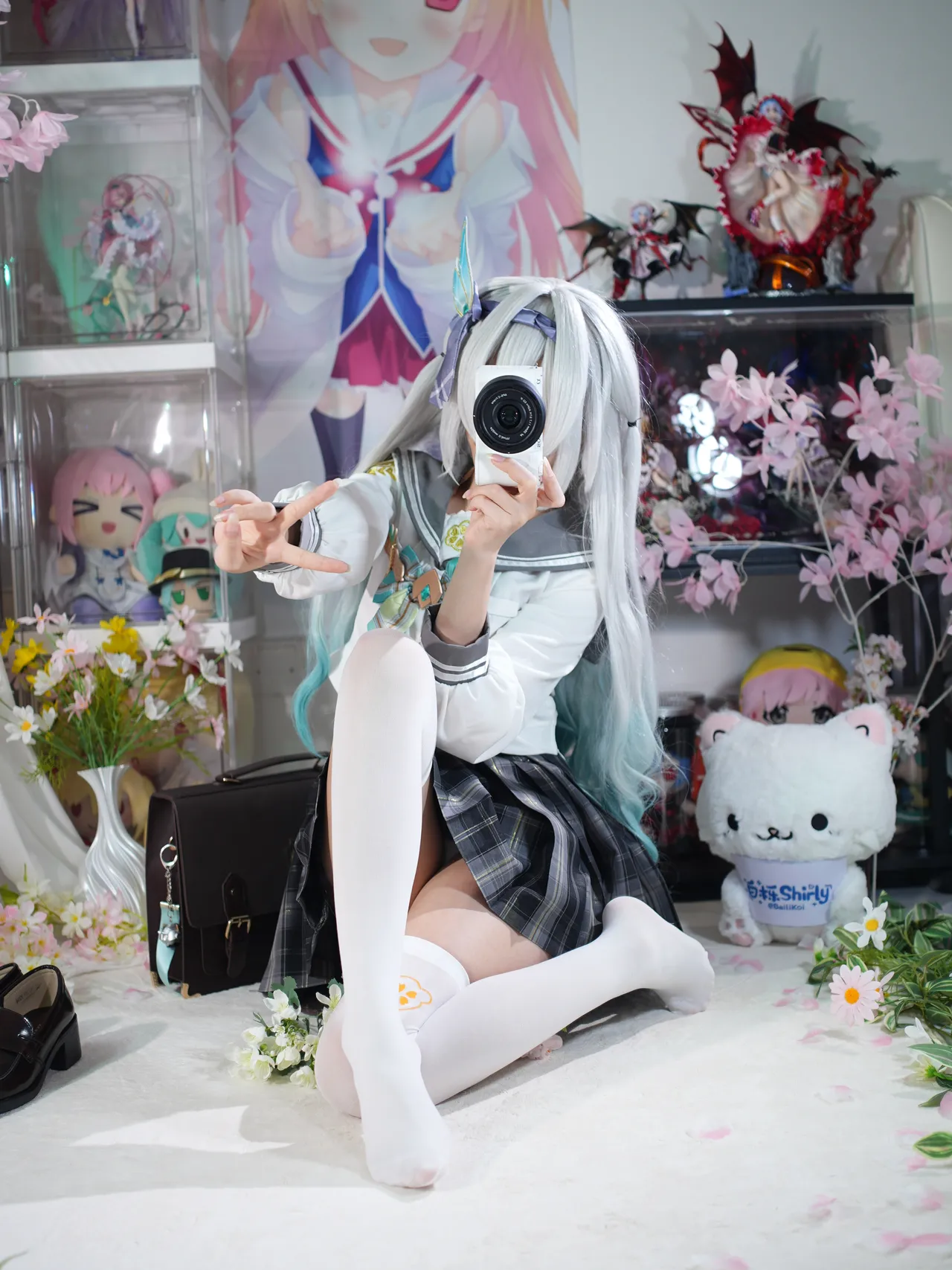 Shirly - Flowing Firefly Spring Gift (Honkai: Star Rail) Shirly - Flowing Firefly Spring Gift (Honkai: Star Rail)