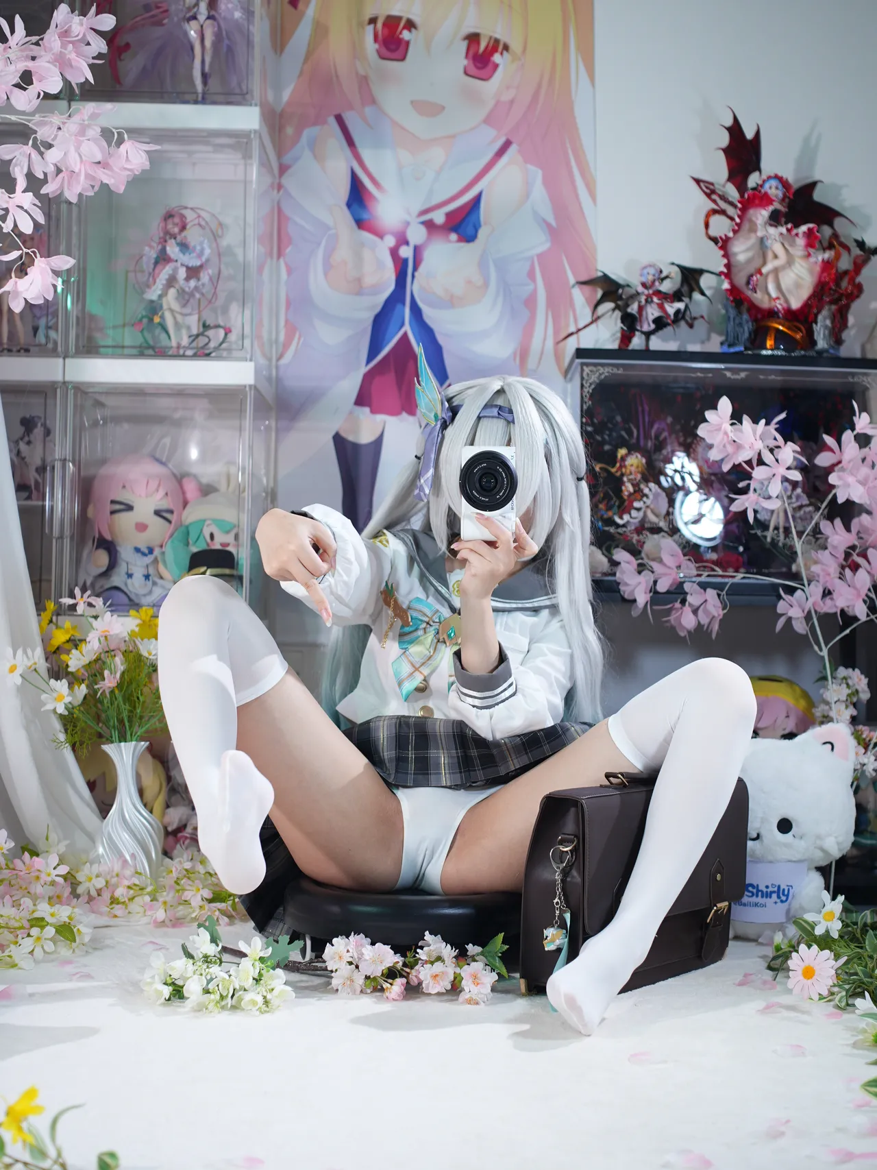 Shirly - Flowing Firefly Spring Gift (Honkai: Star Rail) Shirly - Flowing Firefly Spring Gift (Honkai: Star Rail)