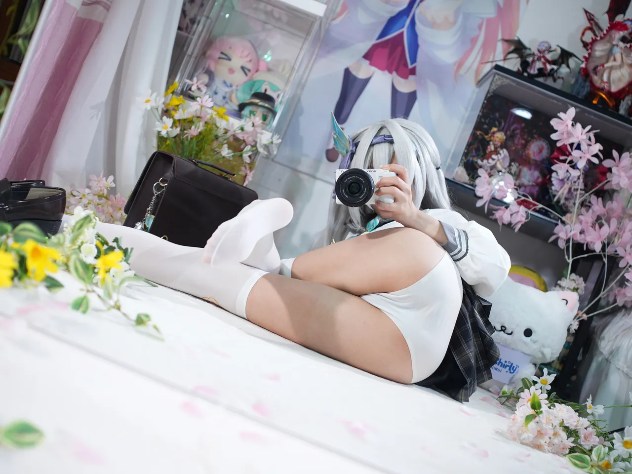 Shirly - Flowing Firefly Spring Gift (Honkai: Star Rail) Shirly - Flowing Firefly Spring Gift (Honkai: Star Rail)