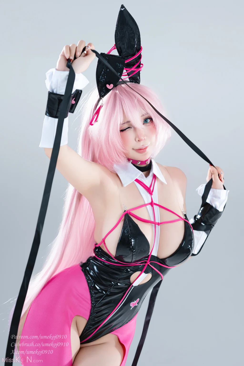 Coser@UmekoJ: Velvet Sensual Rabbit 「NIKKE」 (72 photos + 8 videos) Coser@UmekoJ: Velvet Sensual Rabbit 「NIKKE」 (72 photos + 8 videos)