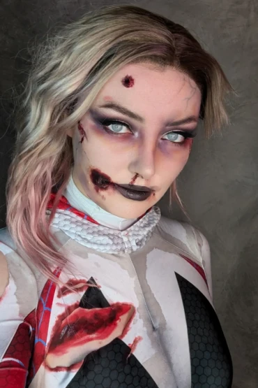 Kate Gray - Zombie Gwen 9 Kate Gray - Zombie Gwen