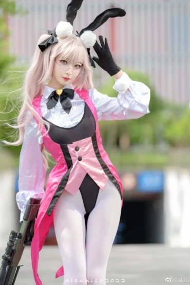 Frontier V - High of Light Yanskaya Bunny Girl Field Photo 4 Frontier V - High of Light Yanskaya Bunny Girl Field Photo