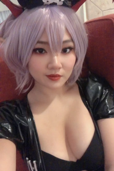 Una Cosplayer - Nurse Lilith 5 Una Cosplayer - Nurse Lilith