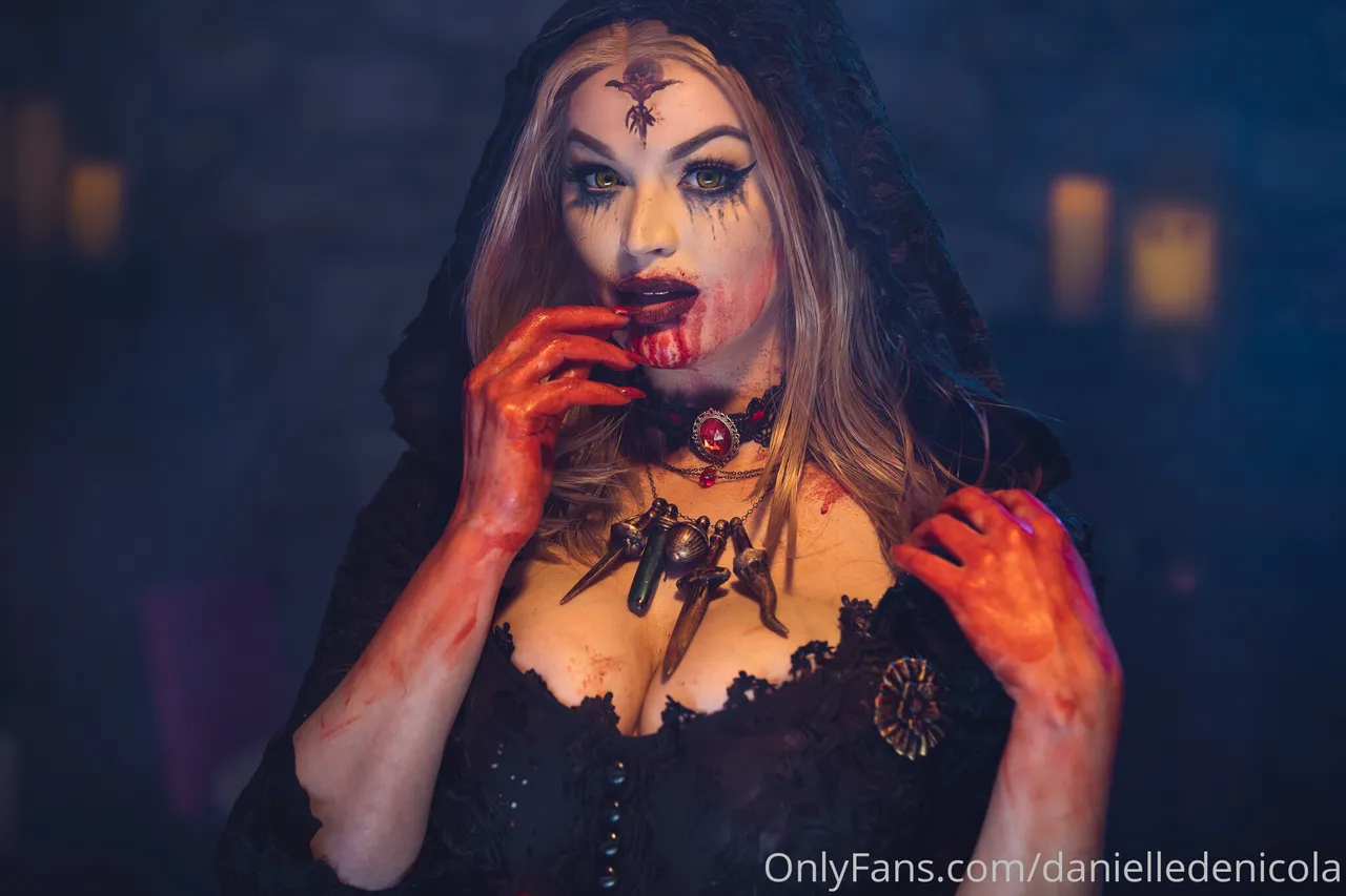 Danielle DeNicola - Bela Dimitrescu Danielle DeNicola - Bela Dimitrescu