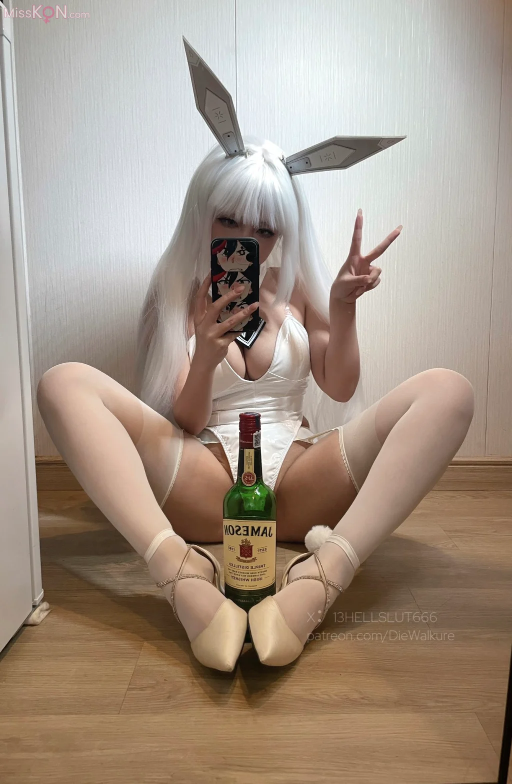 Coser@絞肉姬Walküre: White Bunny (20 photos) Coser@絞肉姬Walküre: White Bunny (20 photos)