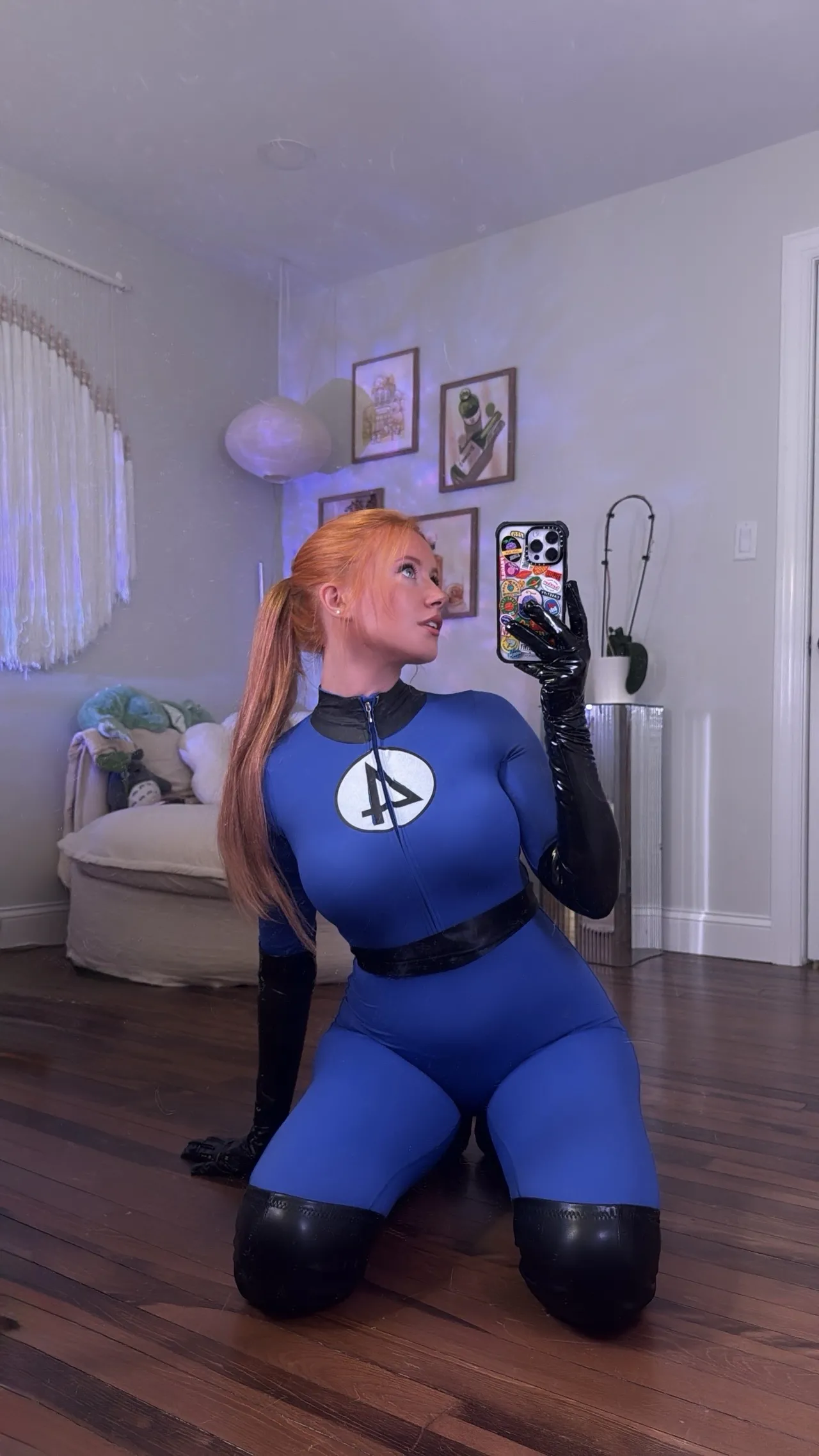 ThousandHunny – Invisible Woman ThousandHunny – Invisible Woman