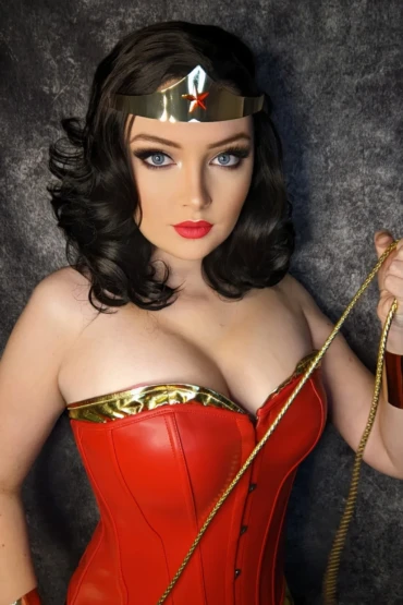Kate Gray - Wonder Woman 1 Kate Gray - Wonder Woman
