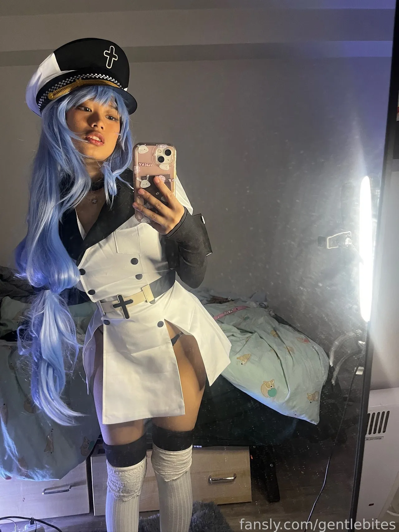 Gentle Bites - Esdeath Gentle Bites - Esdeath