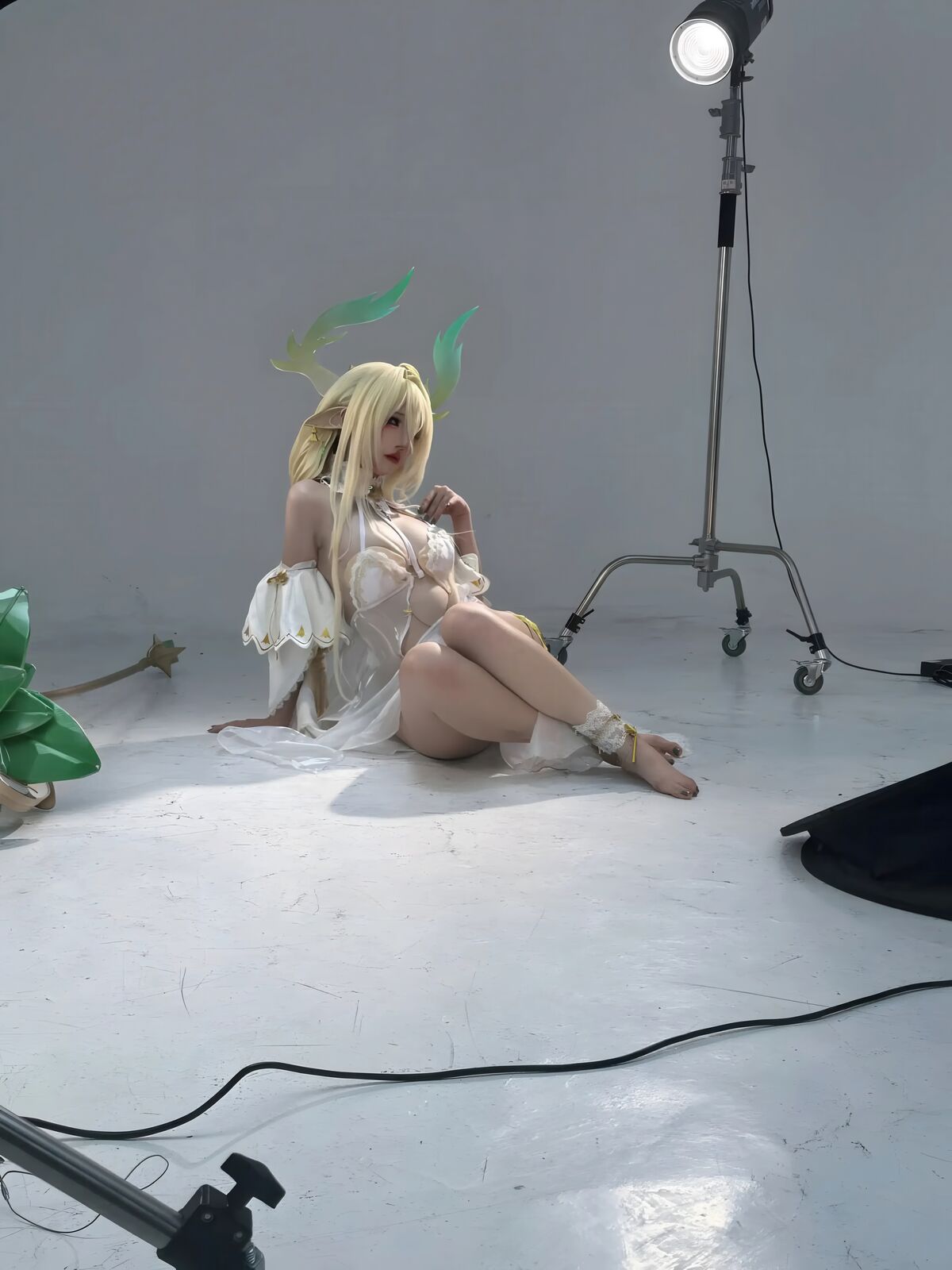 Coser@ Axun kaOri - Azur Route Golden Lion Part04 (60P) Coser@ Axun kaOri - Azur Route Golden Lion Part04 (60P)