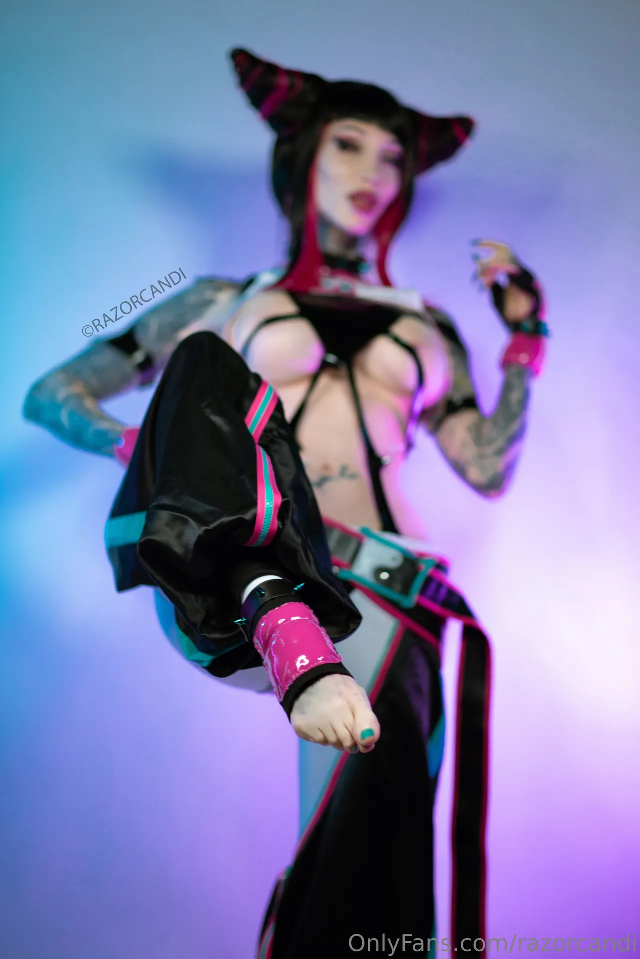 Razor Candi - Juri Han Razor Candi - Juri Han